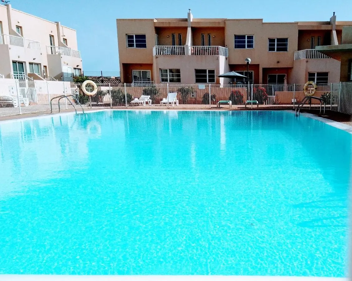 Litha House, 3 Bed Holiday Home Set Over 3 Floors 5 Mins From Beach And All Amenities contacts