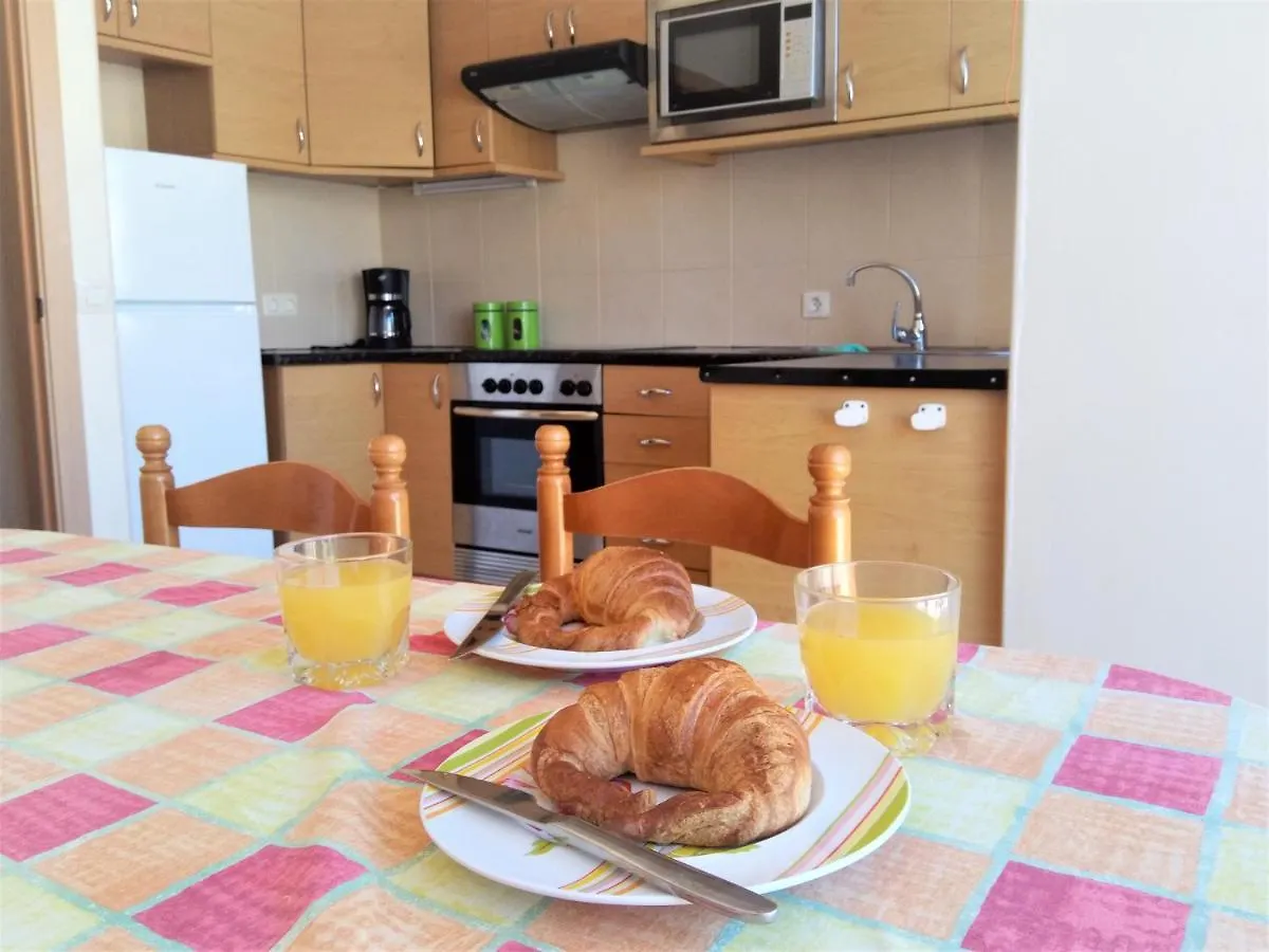Litha House, 3 Bed Holiday Home Set Over 3 Floors 5 Mins From Beach And All Amenities Caleta De Fuste 0*,