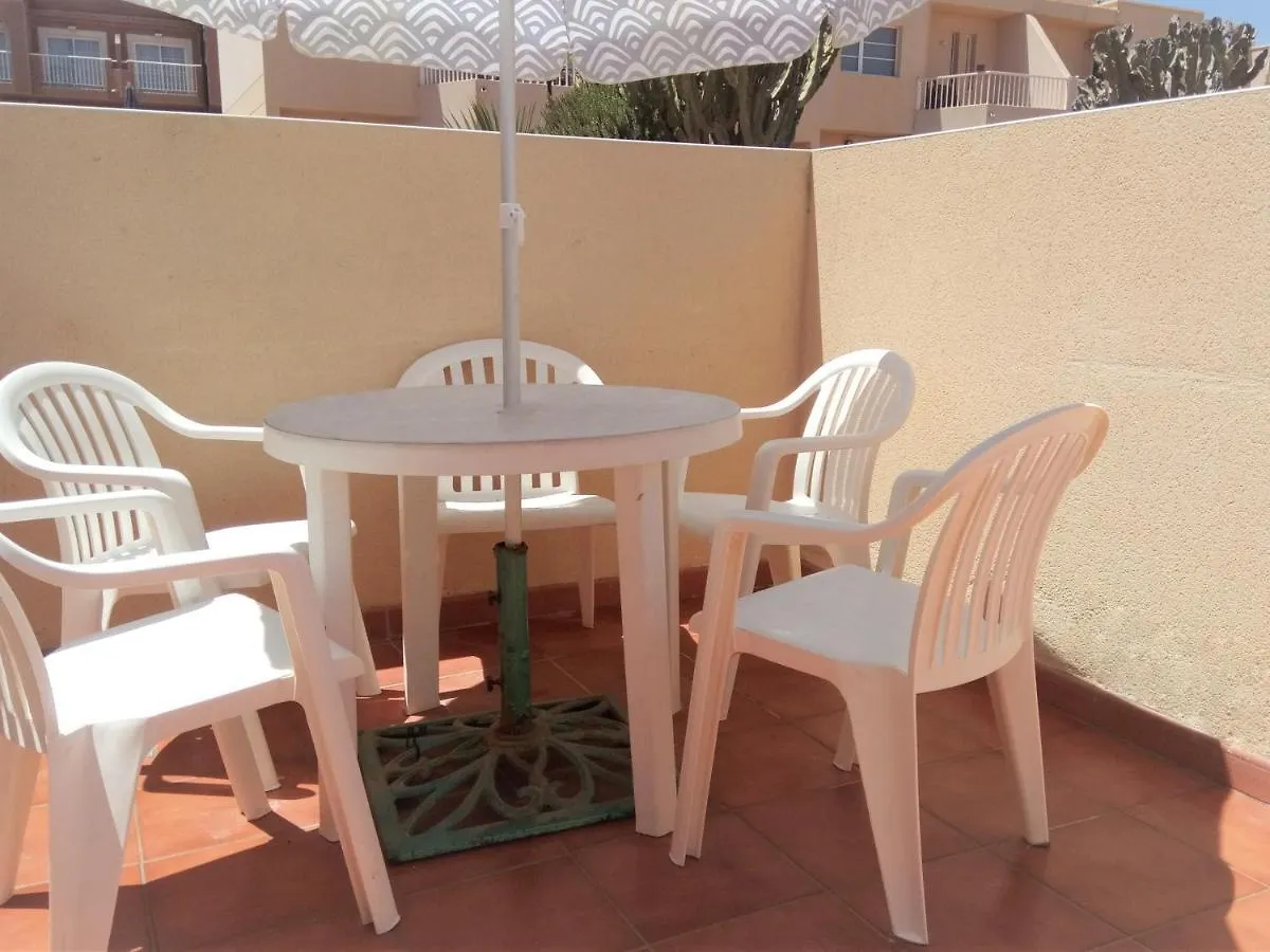 Litha House, 3 Bed Holiday Home Set Over 3 Floors 5 Mins From Beach And All Amenities Caleta De Fuste Apartment