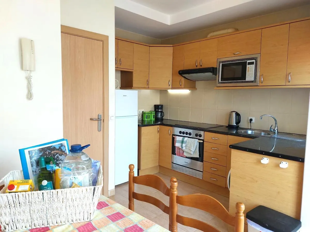 Litha House, 3 Bed Holiday Home Set Over 3 Floors 5 Mins From Beach And All Amenities Caleta De Fuste Apartment