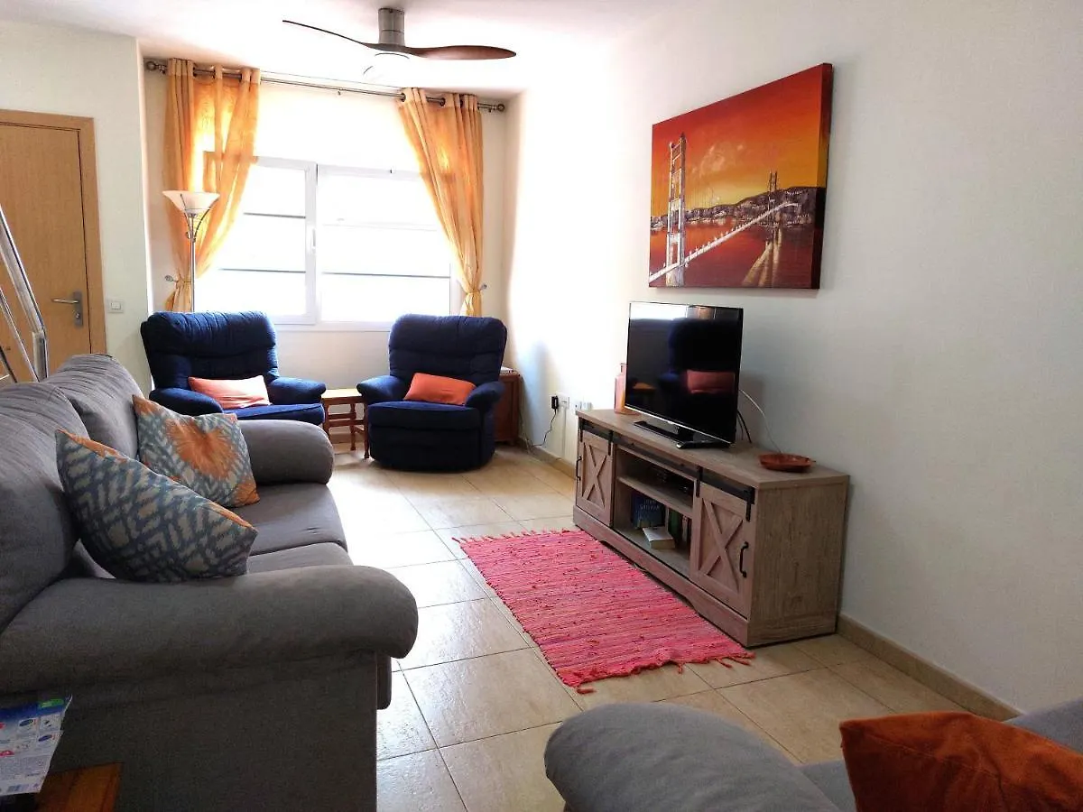 Litha House, 3 Bed Holiday Home Set Over 3 Floors 5 Mins From Beach And All Amenities Caleta De Fuste 0*,  Spain